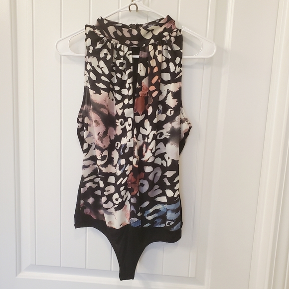 bebe Tops - NWOT- Bebe Keyhole bodysuit